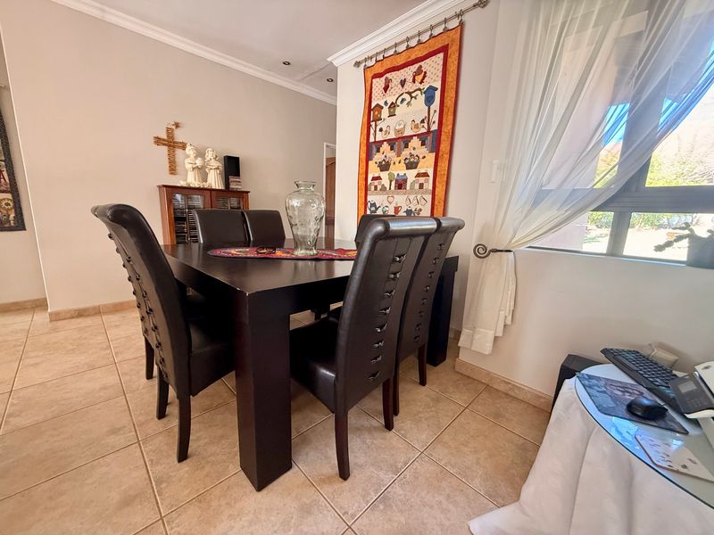 Townhouse For Sale In Bloemfontein - Photo 9