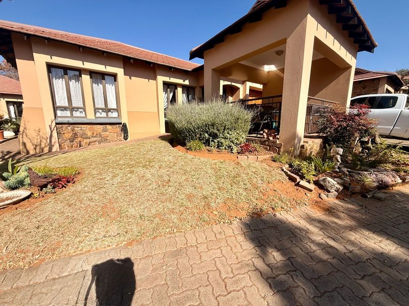 Townhouse For Sale In Bloemfontein - Photo 1