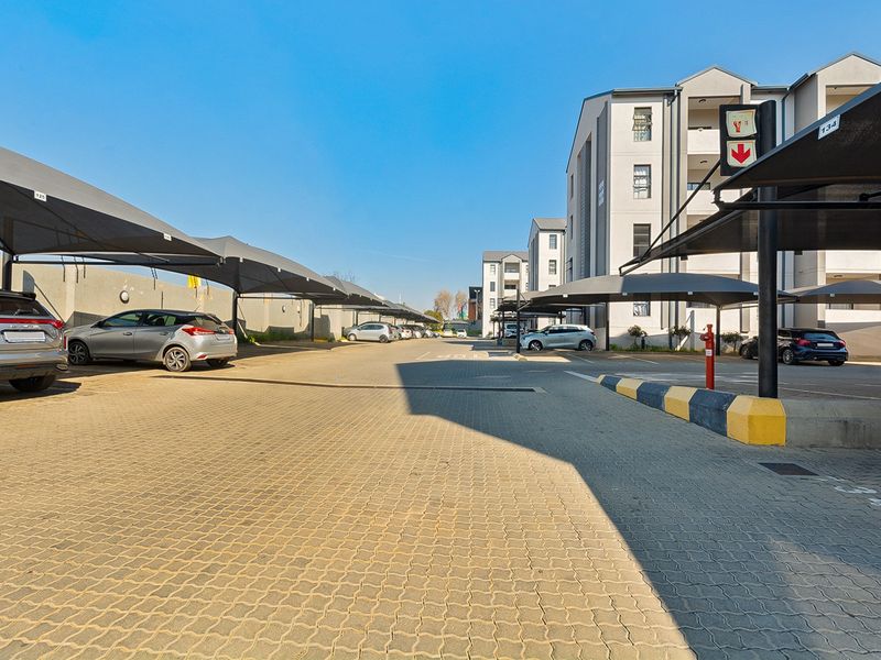 Apartment For Sale In Midrand - Photo 3