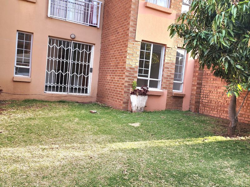 Apartment Rental Monthly In Midrand - Photo 2