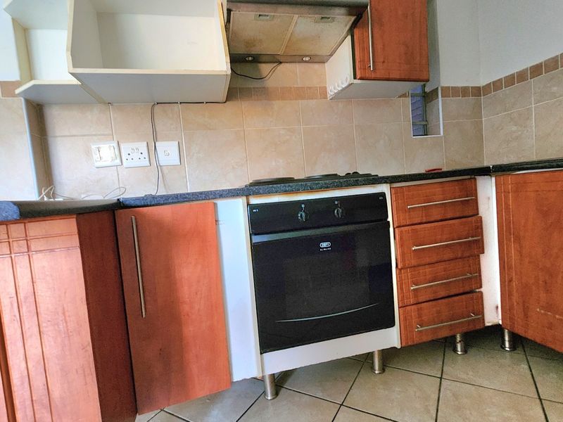 Apartment Rental Monthly In Midrand - Photo 5