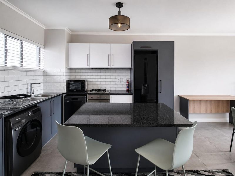 Apartment Rental Monthly In Milnerton - Photo 7