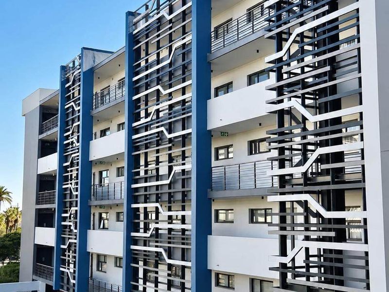 Apartment Rental Monthly In Milnerton - Photo 1