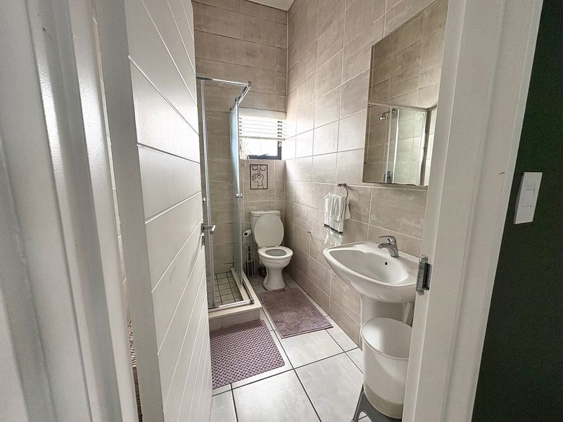 Apartment Rental Monthly In Sandton - Photo 7