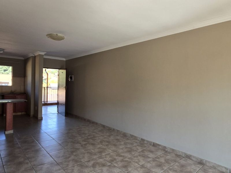 Apartment For Sale In Pretoria - Photo 5