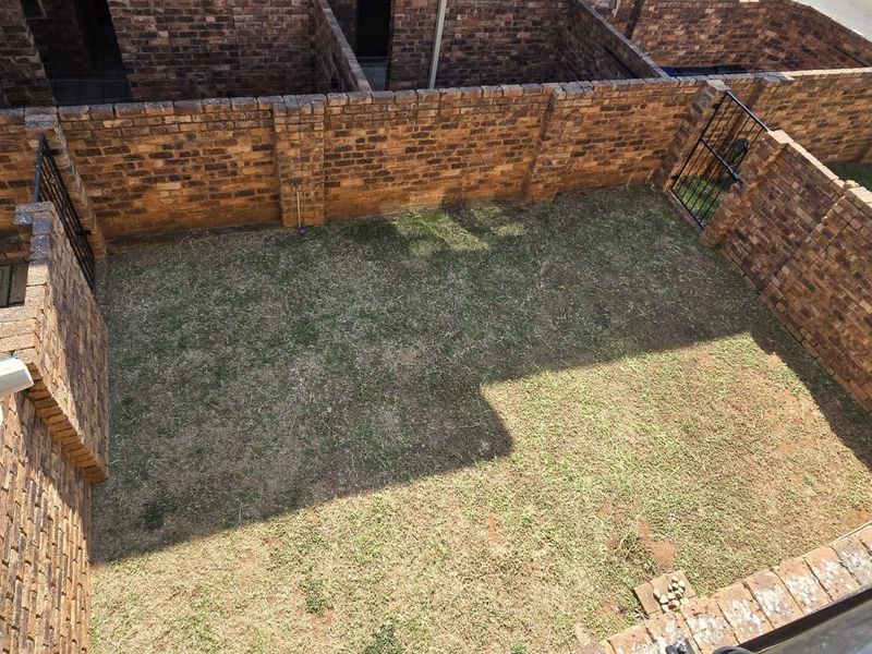 Apartment For Sale In Pretoria - Photo 8