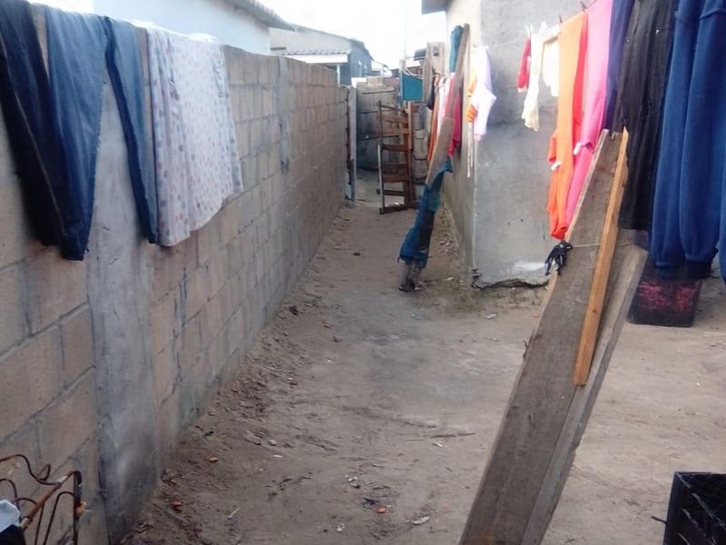 House For Sale In Khayelitsha - Photo 5