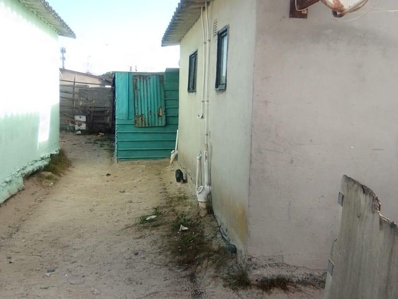 House For Sale In Khayelitsha - Photo 4