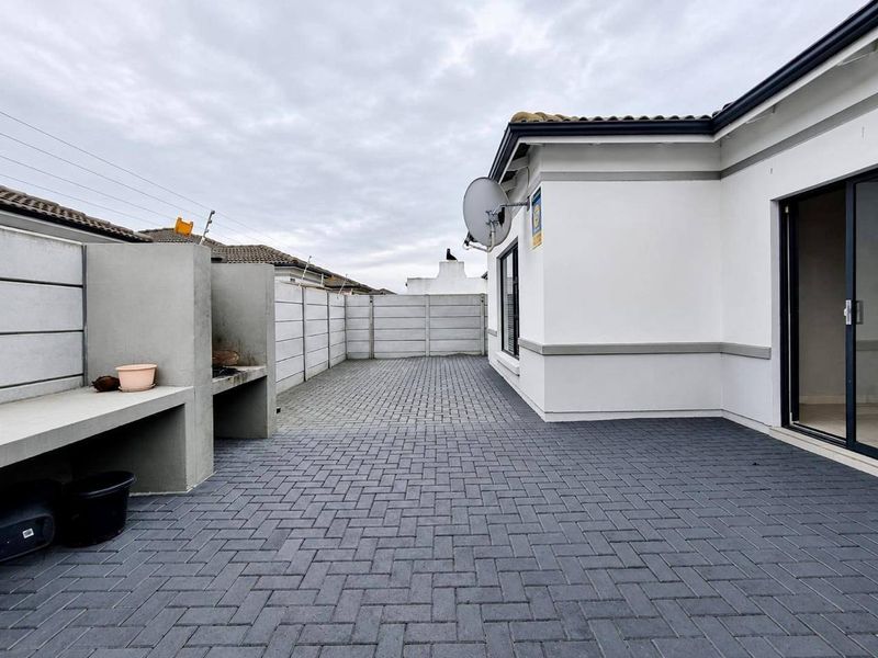House Rental Monthly In Blouberg - Photo 3