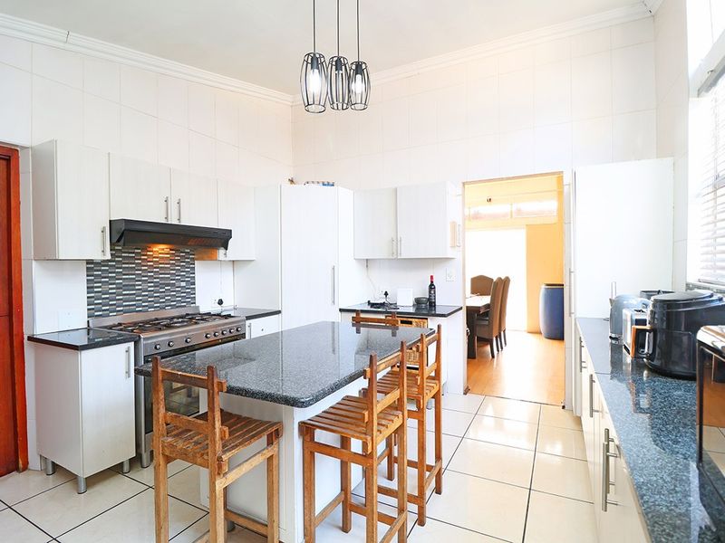 House For Sale In Johannesburg - Photo 3