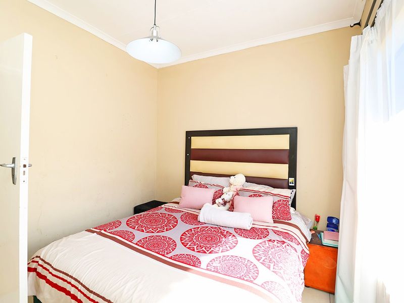 House For Sale In Johannesburg - Photo 10
