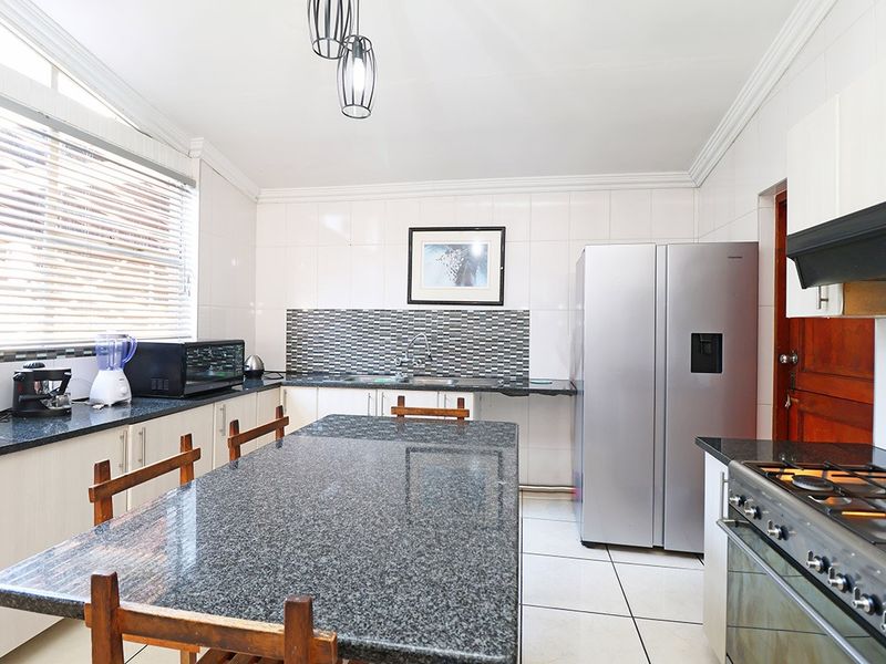 House For Sale In Johannesburg - Photo 6