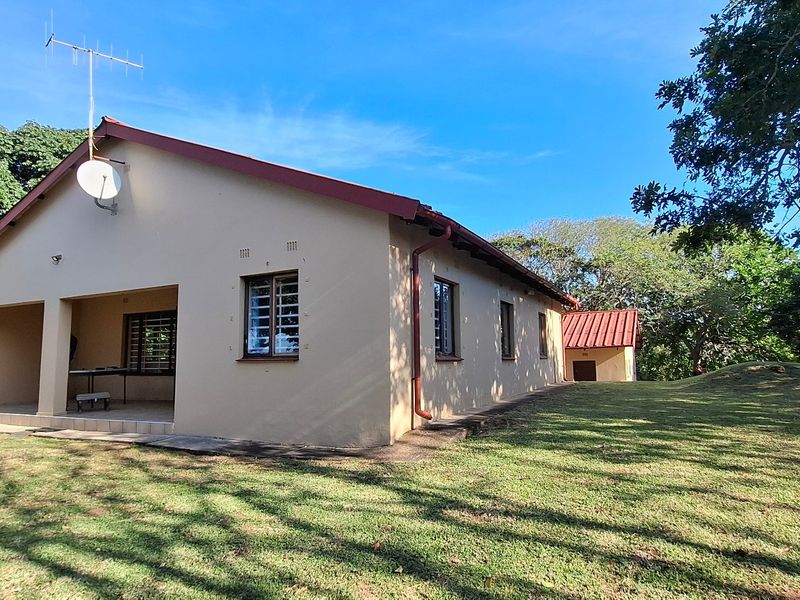 House For Sale In Port Edward - Photo 2