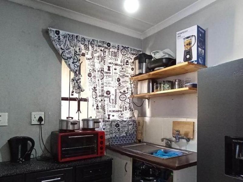 House For Sale In Roodepoort - Photo 7