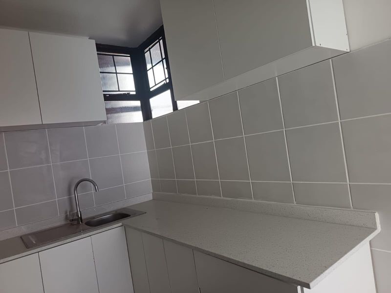 Apartment For Sale In Durban - Photo 2