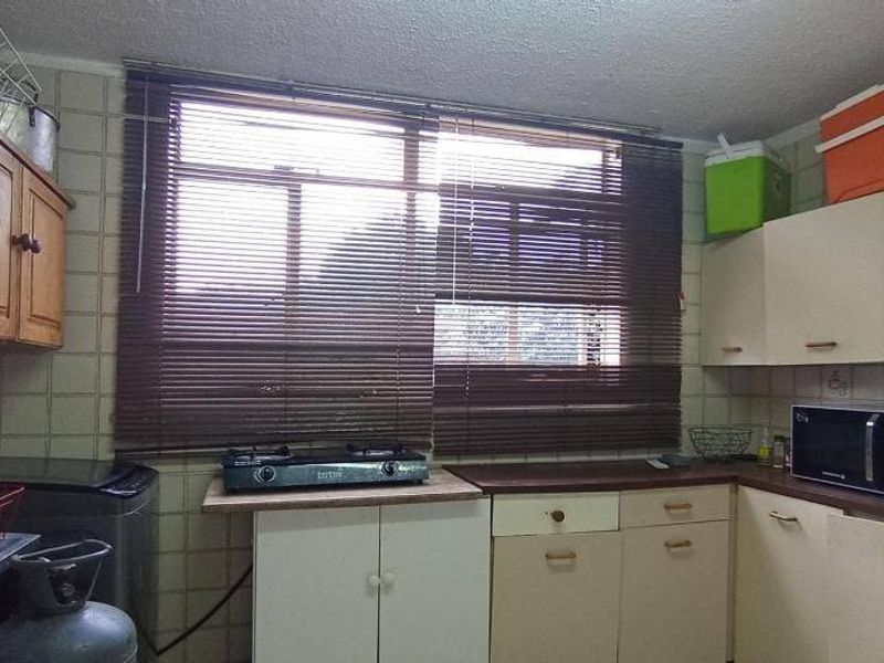 Apartment For Sale In Pretoria - Photo 2
