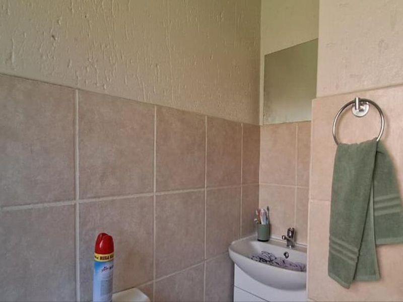 Apartment For Sale In Boksburg - Photo 6