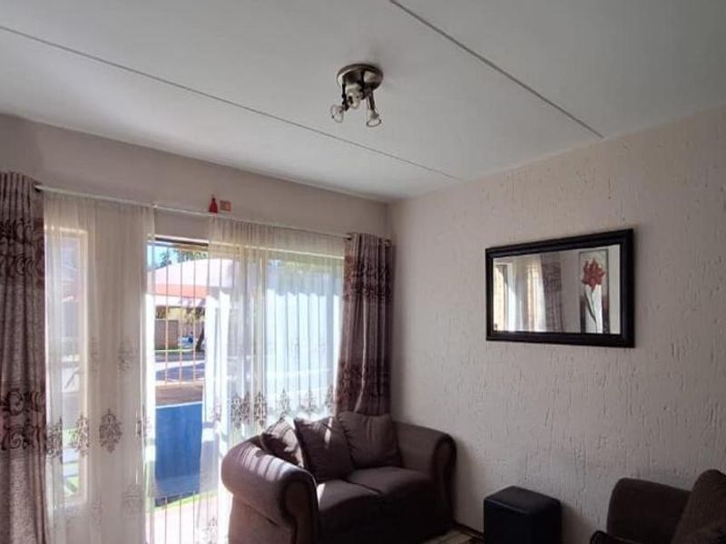 Apartment For Sale In Boksburg - Photo 5