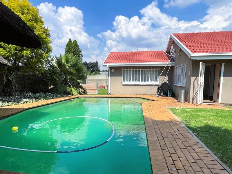 House For Sale In Alberton - Photo 3