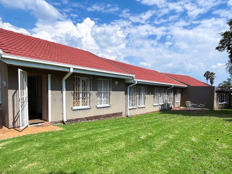 House For Sale In Alberton - Photo 4