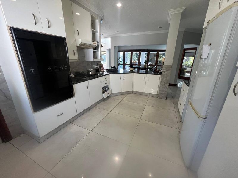 House Rental Monthly In Sandton - Photo 5