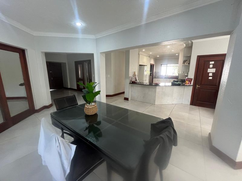 House Rental Monthly In Sandton - Photo 10