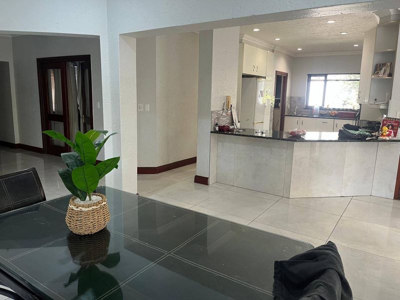 House Rental Monthly In Sandton - Photo 9