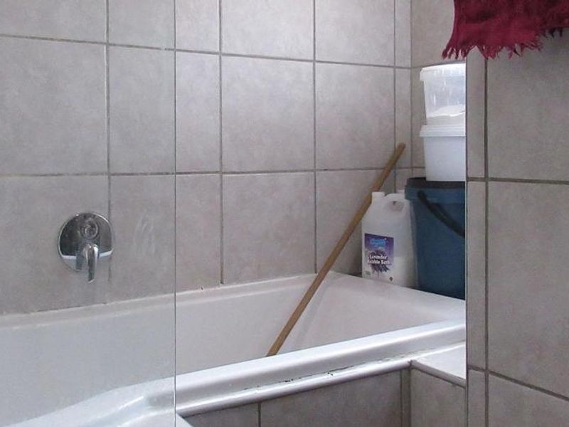 Apartment For Sale In Alberton - Photo 8