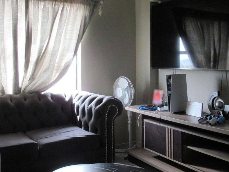 Apartment For Sale In Alberton - Photo 6