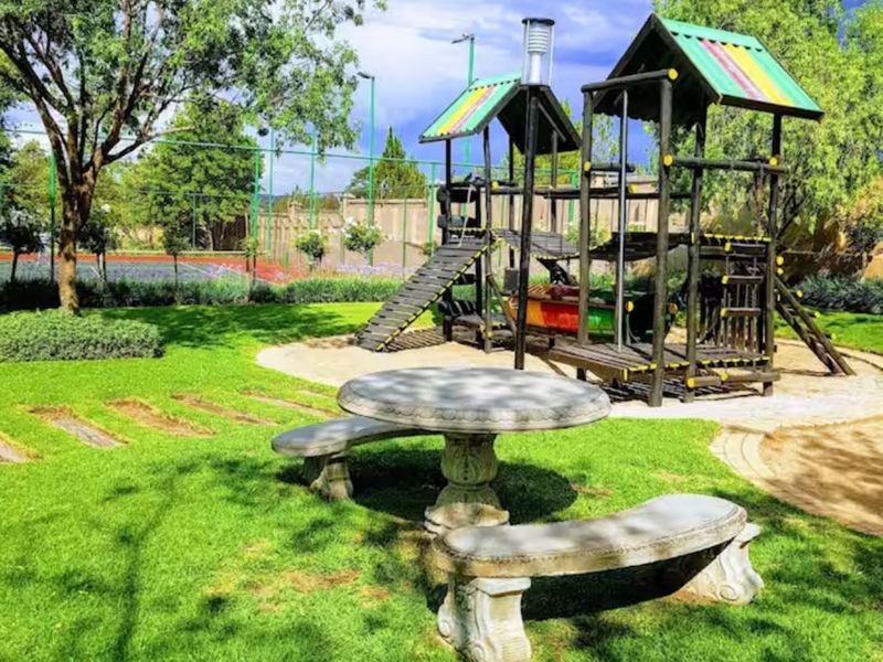 Apartment Rental Monthly In Sandton - Photo 4