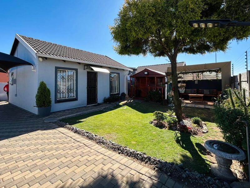 House For Sale In Boksburg - Photo 5