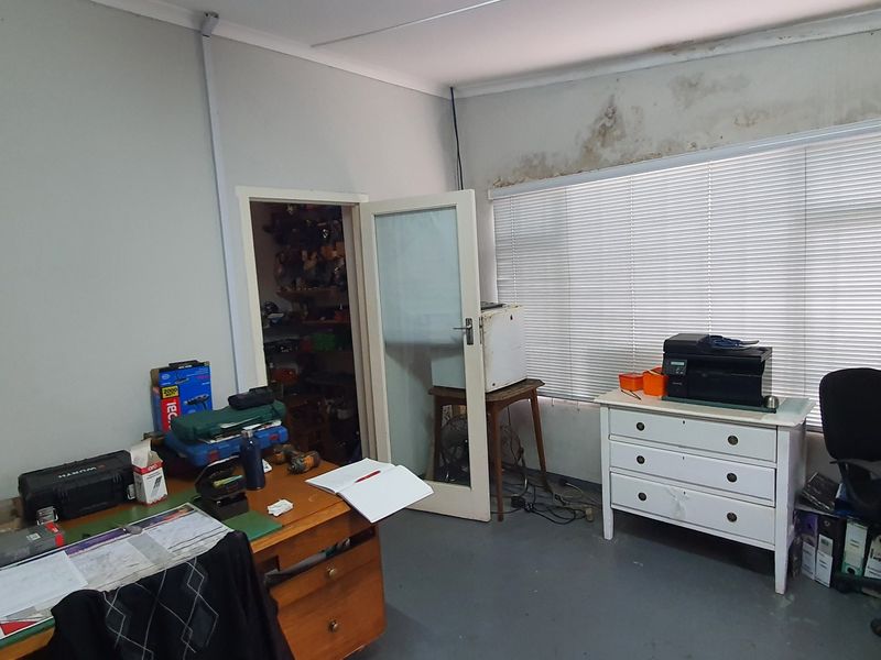 Commercial For Sale In Port Edward - Photo 10