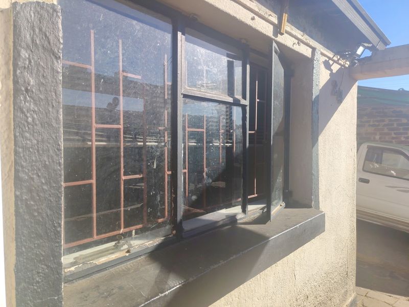House For Sale In Nigel - Photo 8