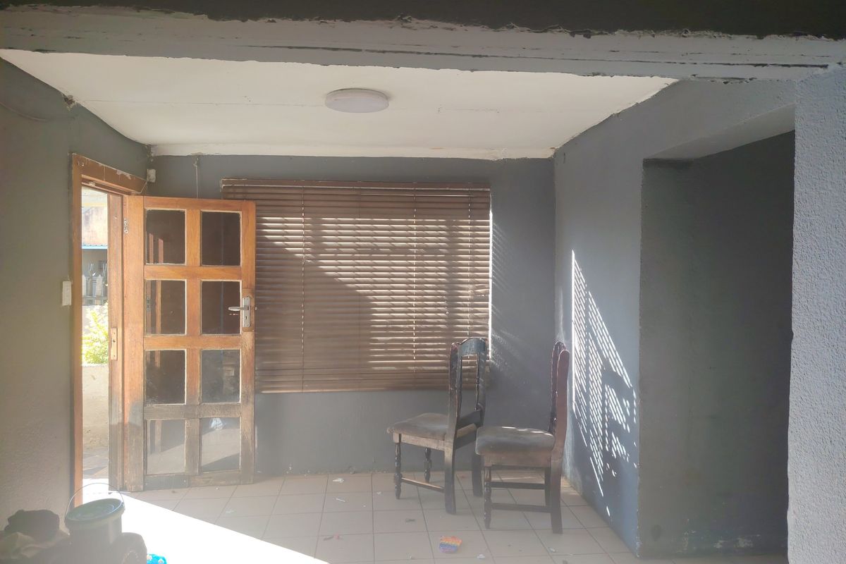 House For Sale In Nigel - Photo 2