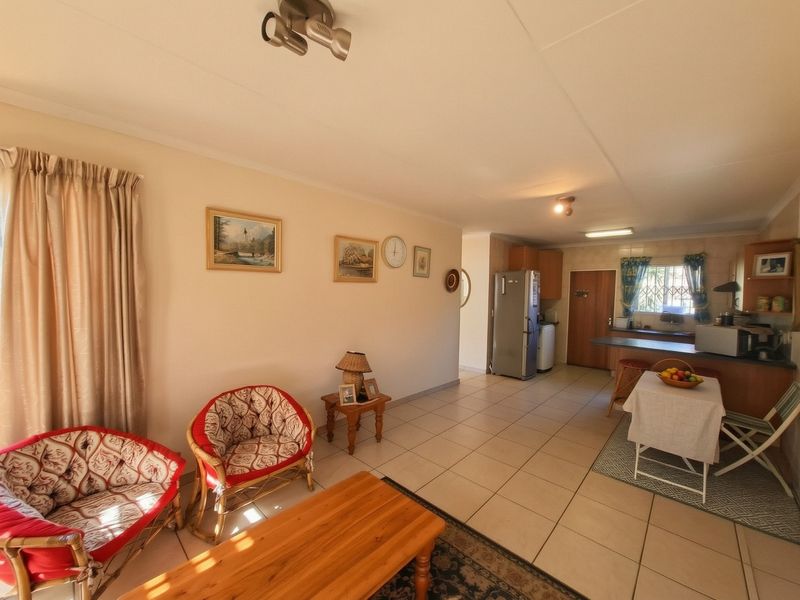 Townhouse For Sale In Randburg - Photo 10