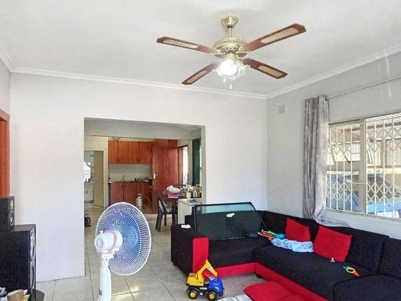 House For Sale In Durban - Photo 4