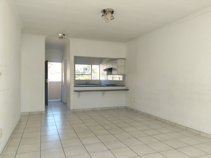 Townhouse For Sale In Midrand - Photo 7