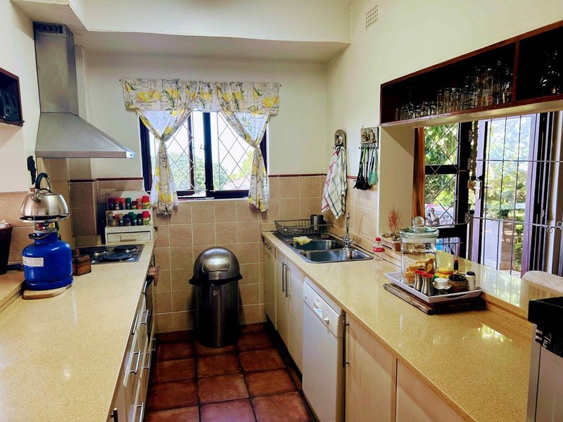 House For Sale In Hibberdene - Photo 5