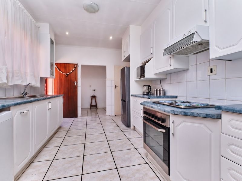 House For Sale In Randburg - Photo 4