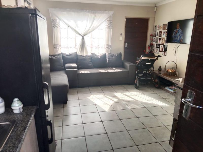 House For Sale In Alberton - Photo 7