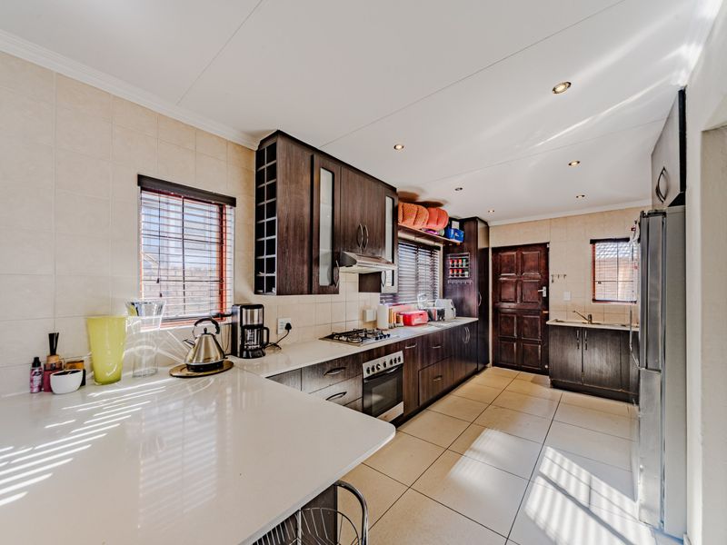 House For Sale In Centurion - Photo 1