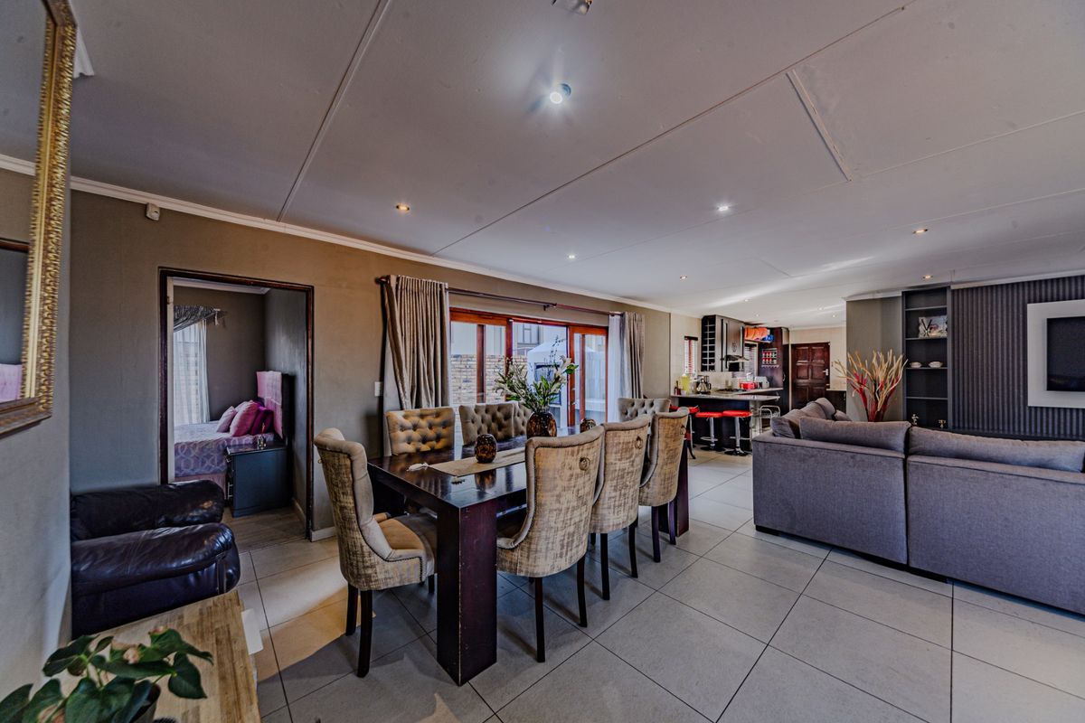 House For Sale In Centurion - Photo 4
