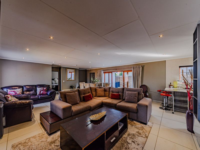 House For Sale In Centurion - Photo 6