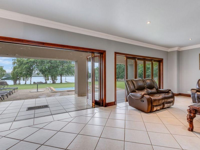 House For Sale In Vanderbijlpark - Photo 1