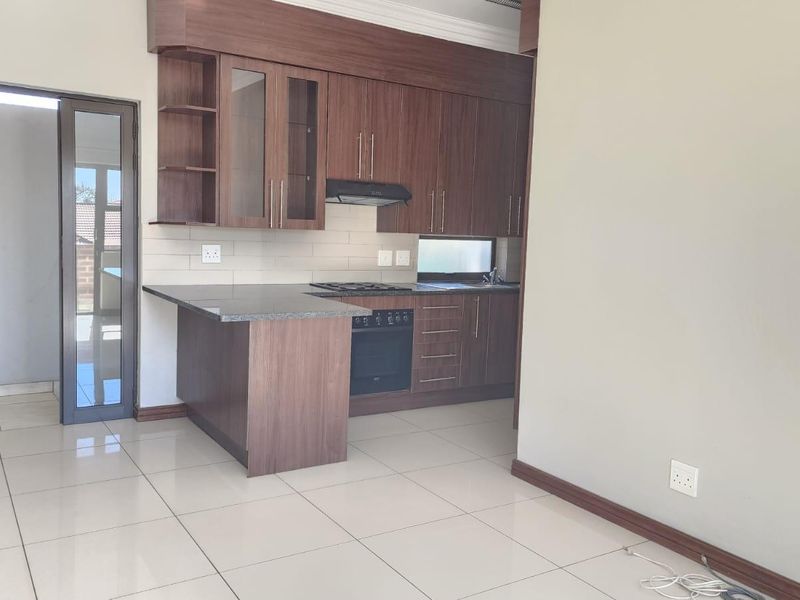Apartment Rental Monthly In Centurion - Photo 2