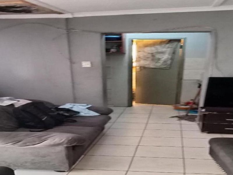 House For Sale In Johannesburg - Photo 8