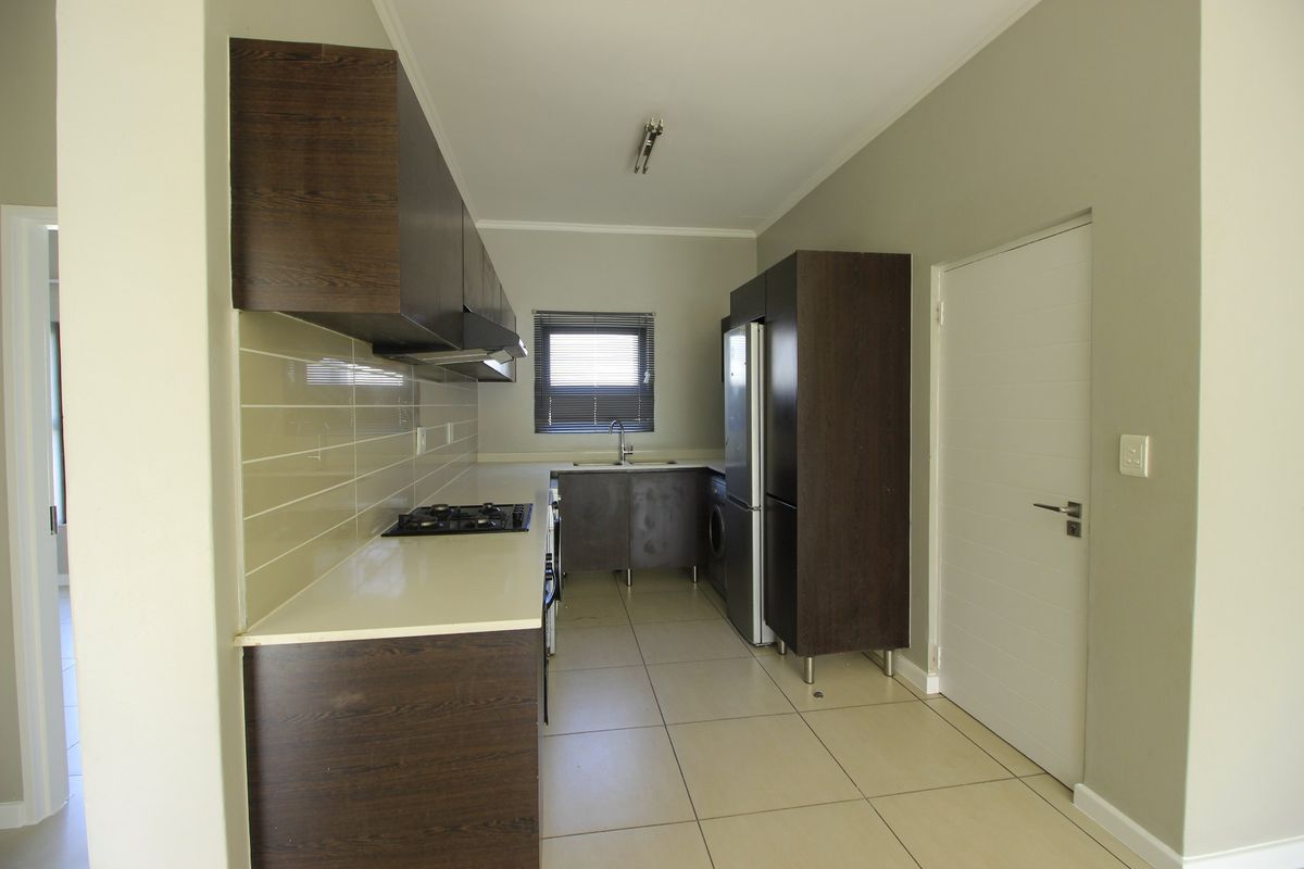 Apartment Rental Monthly In Edenvale - Photo 5