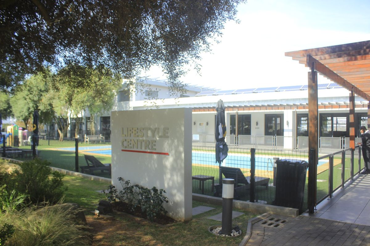 Apartment Rental Monthly In Edenvale - Photo 2