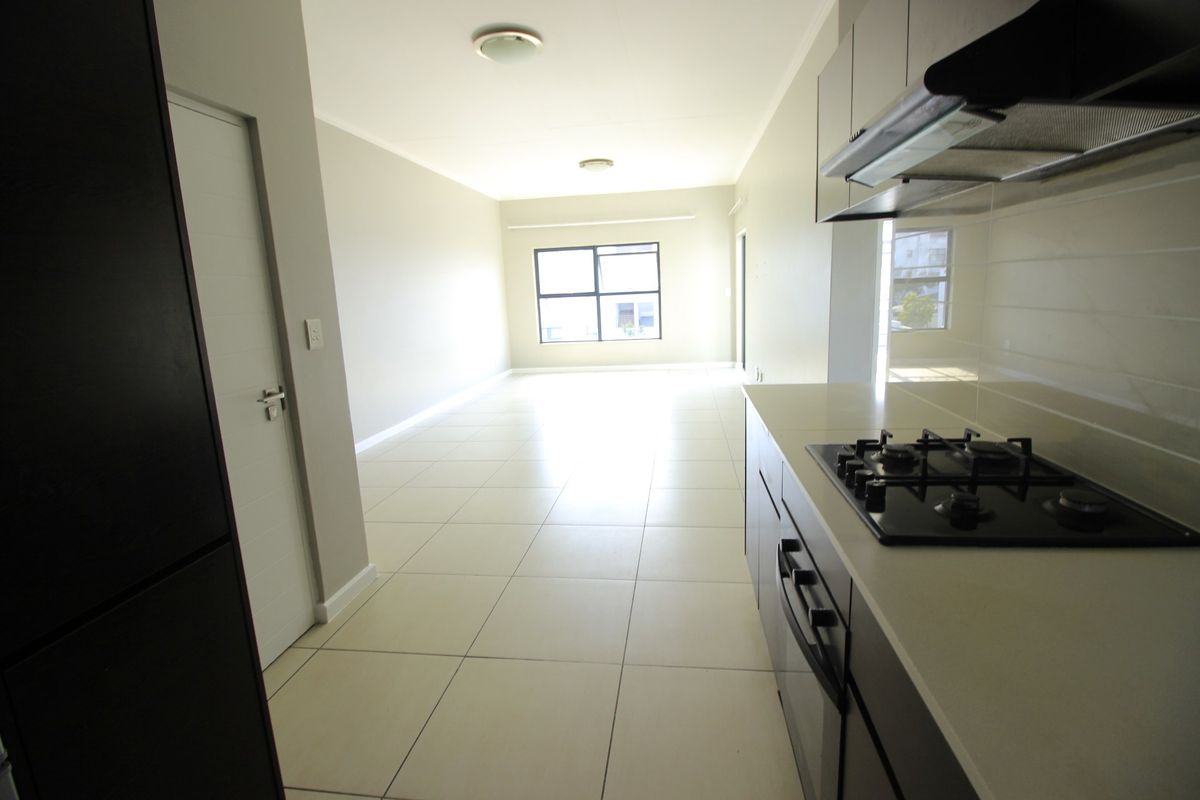 Apartment Rental Monthly In Edenvale - Photo 3