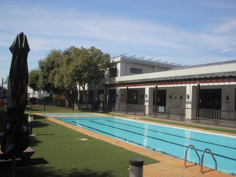 Apartment Rental Monthly In Edenvale - Photo 1